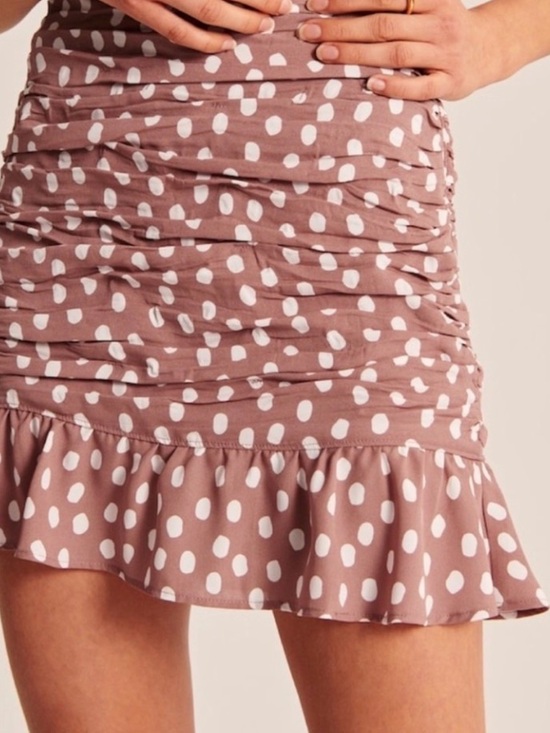 Abercrombie & Fitch Dresses & Skirts - Abercrombie & Fitch Polka Dot Ruffle Mini Skirt. Size XS
